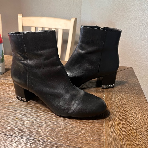 Michael Kors leather Sabrina block heel booties size 9.5 - Picture 4 of 14